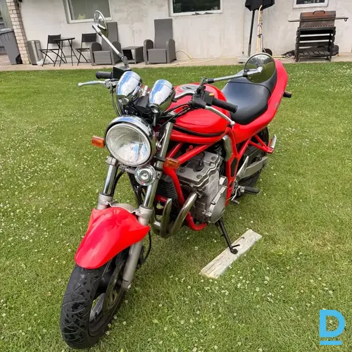 Pārdod Suzuki Gsf 600 bandit motociklu, 600 cm³, 1995