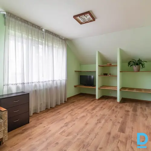 Pārdod māju Imantas iela 10