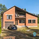 Pārdošanā divstāvu privātmāja ar plašu 2.12 ha zemi ainaviskā vietā Raiskuma pag