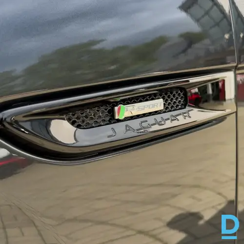 Pārdod Jaguar XF, 2016