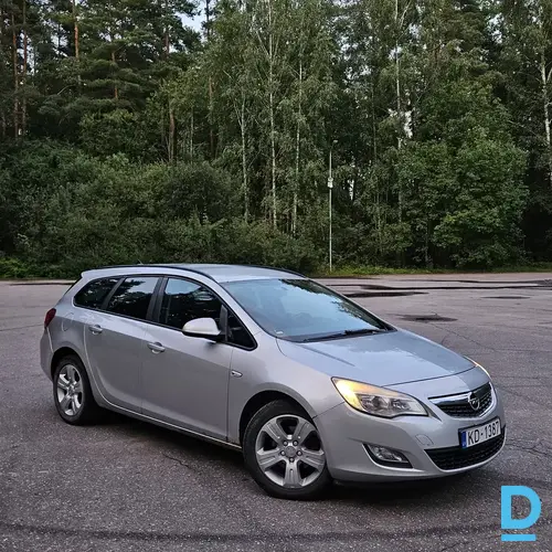 Pārdod Opel Astra Sports Tourer