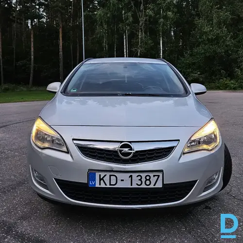 Pārdod Opel Astra Sports Tourer