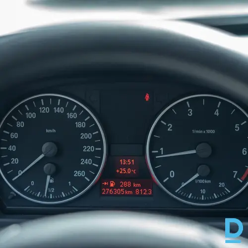 No Nīderlandes BMW 318i 2007. gada 2.0 benzīns