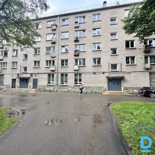Pārdod dzīvokli Raunas iela 37