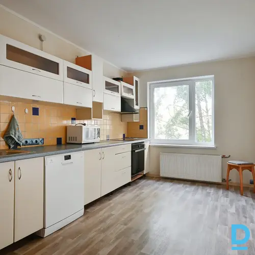 Pārdod dzīvokli Tallinas iela 44