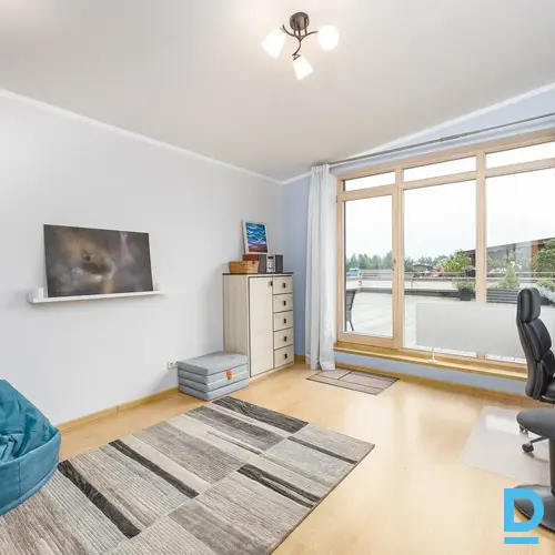 Pārdod dzīvokli Cālīšpurva iela 27 k-1, Baloži, Ķekavas novads, 238m², 4 ist.