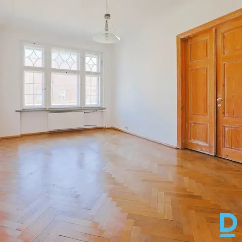 Pārdod dzīvokli Rīga Centrs Pulkv. Brieža 8