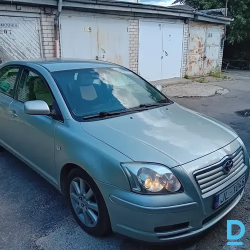 Pārdod Toyota Avensis, 2006
