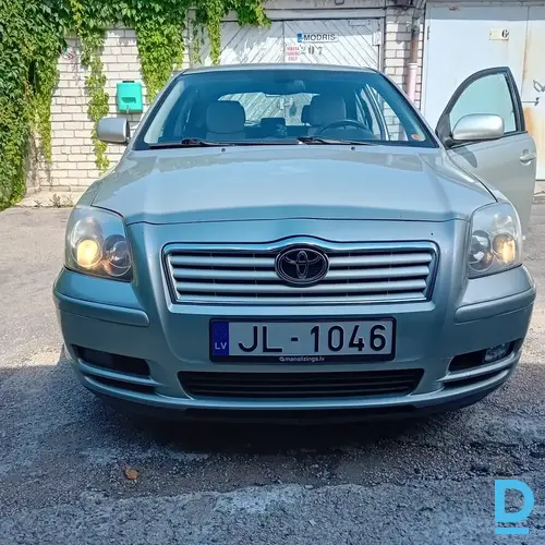 Pārdod Toyota Avensis, 2006