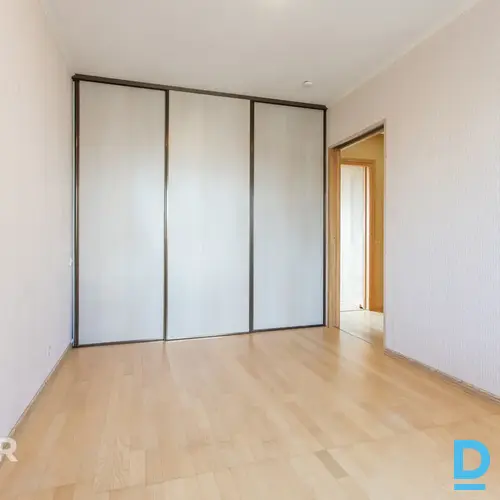 Pārdošanā 2 istabu dzīvoklis strauji augošā apkaimē ar attīstītu infrastruktūru.
