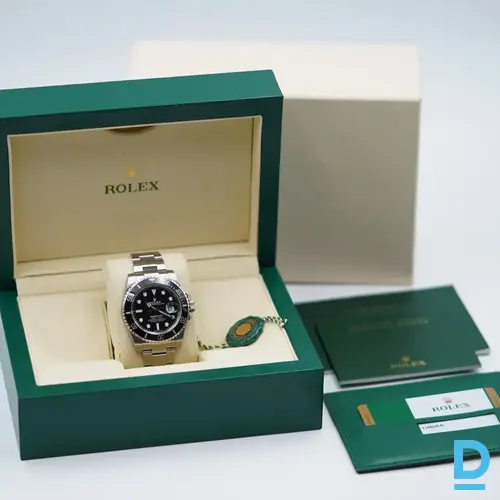 Pārdod Rolex Submariner Date