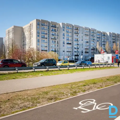 Pārdod dzīvokli Salnas iela 21
