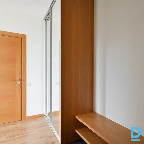 Pārdod dzīvokli Salnas iela 21