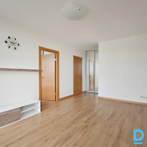 Pārdod dzīvokli Salnas iela 21