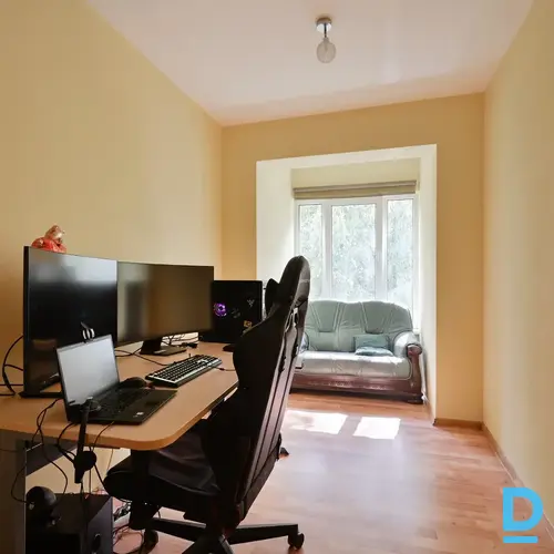 Pārdod dzīvokli Ozolciema iela 20/2