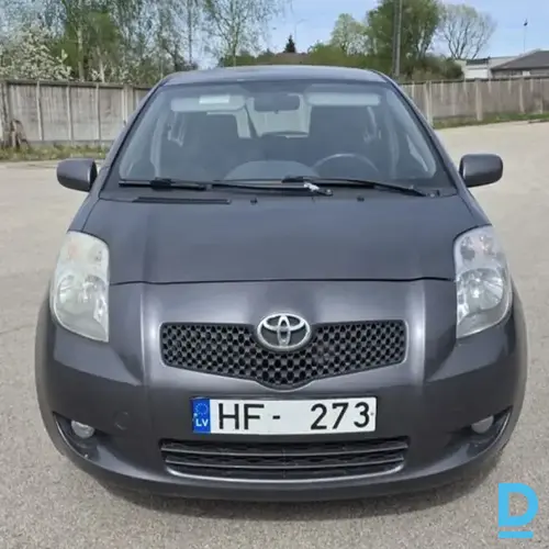 Pārdod Toyota Yaris, 2008