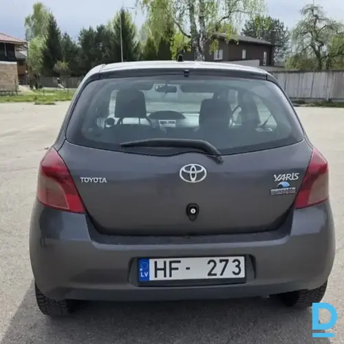 Pārdod Toyota Yaris, 2008