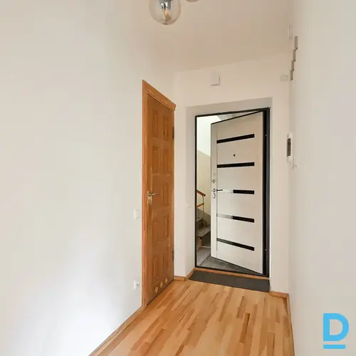 Pārdod dzīvokli Biķernieku iela 77
