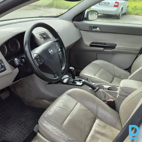 Pārdod Volvo S40,benzīns+gāze Pārdod Volvo S40,benzīns+gāze