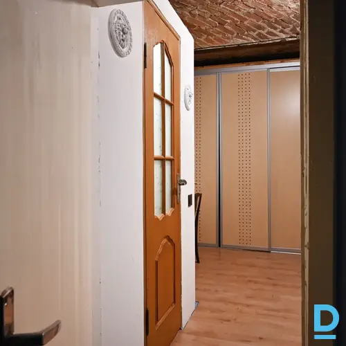 Pārdod dzīvokli Merķeļa iela 7