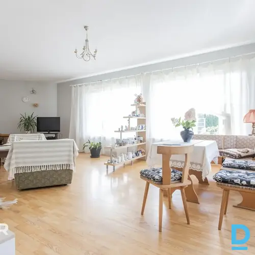 Gaismas piepildīta, plaša māja vienā no skaistākajām Berģu vietām – radīta liela Gaismas piepildīta, plaša māja vienā no skaistākajām Berģu vietām – radīta liela