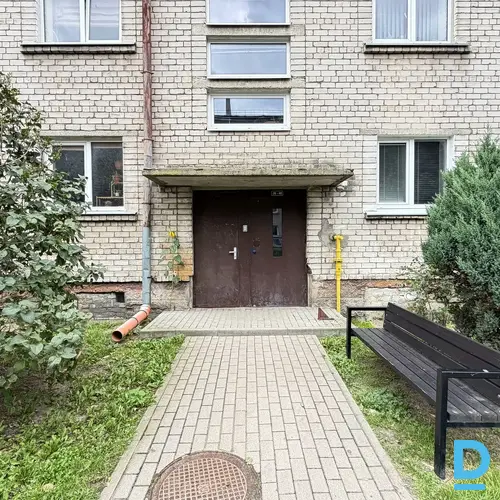 Pārdod dzīvokli Atmodas Bulvāris 12