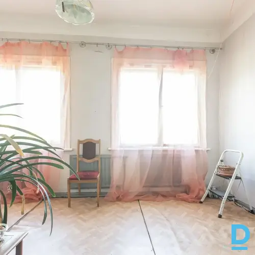Pārdošanā 268,4 m² koka namīpašums ar 7 dzīvokļiem zaļā vietā Ķemeros.Īpašums sa Pārdošanā 268,4 m² koka namīpašums ar 7 dzīvokļiem zaļā vietā Ķemeros.Īpašums sa