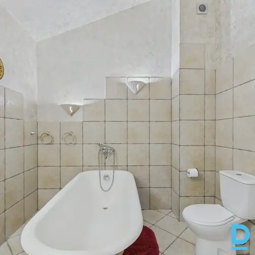 Pārdod dzīvokli Kr.Valdemāra 75, 103m², 3 ist. Pārdod dzīvokli Kr.Valdemāra 75, 103m², 3 ist.