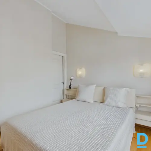 Pārdod dzīvokli Kr.Valdemāra 75, 103m², 3 ist. Pārdod dzīvokli Kr.Valdemāra 75, 103m², 3 ist.