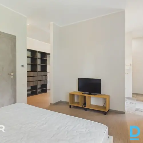 Pārdošanā eleganta un mūsdienīga vienstāvu privātmāja ar plašu, iekoptu teritori Pārdošanā eleganta un mūsdienīga vienstāvu privātmāja ar plašu, iekoptu teritori