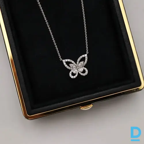 Pārdod Graff Butterfly Silhouette Diamond Mini Pendant