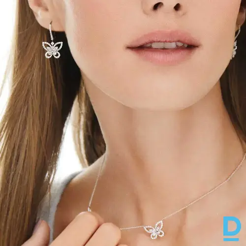 Pārdod Graff Butterfly Silhouette Diamond Mini Pendant