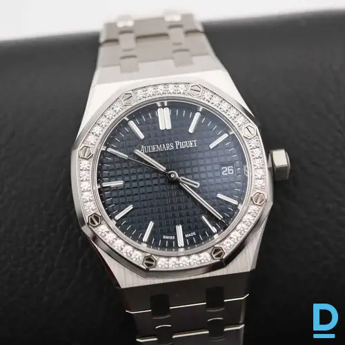 Pārdod Audemars Piguet Royal Oak Blue 37mm Diamonds Pārdod Audemars Piguet Royal Oak Blue 37mm Diamonds