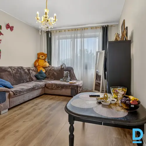 Pārdod dzīvokli Zebiekstes iela 3