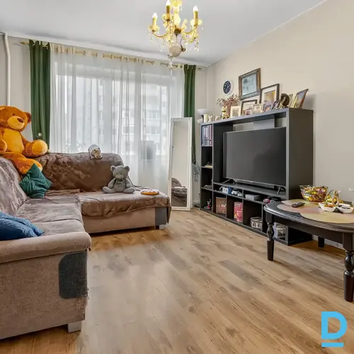 Pārdod dzīvokli Zebiekstes iela 3