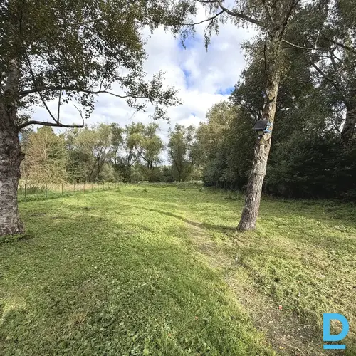 Pārdod zemi Strazdu iela 40