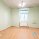 Продаётся 2-комнатная квартира в довоенном доме в центре Риги.Планировка квартир
