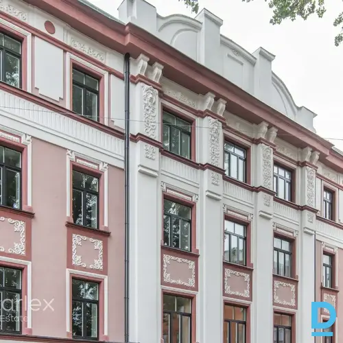 Dzīvoklis pilnībā renovētā mājā