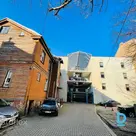 Kvalitatīvs birojs ar pieeju jumta terasei