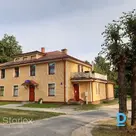 Сдается в аренду одноэтажный частный дом площадью 114 m² в центре Саулкрасти с отдельным входом