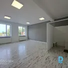 Мы предлагаем в аренду офисные помещения на 2-м этаже, площадью 44 m². Отремонтированный, светлый, не требует дополнительных вложений