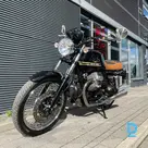 Pārdod Moto Guzzi V7 Classic motociklu, 2010