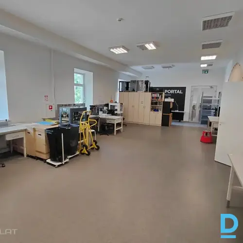 Izīrē biroju Pulka iela 3 k11