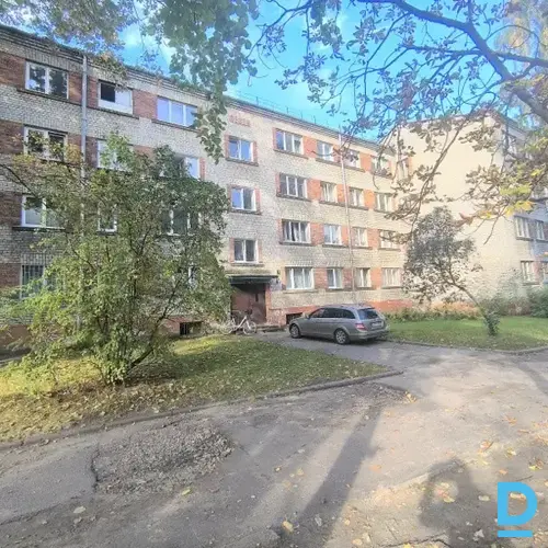 Pārdod dzīvokli Kristapa iela 8