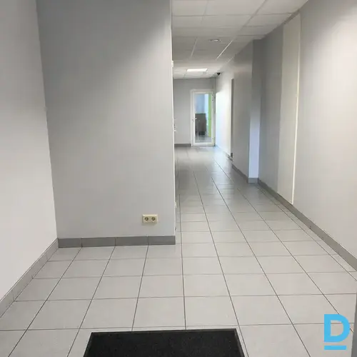Iznomā biroju 200m²