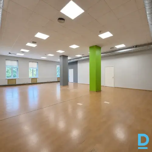 Iznomā biroju 200m²
