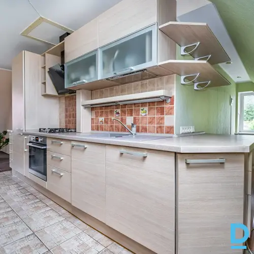 Pārdod māju Tēriņu iela 74, 137m²