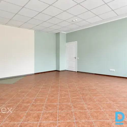 32 m² komerctelpas Rīgas centrā – 592 € 32 m² komerctelpas Rīgas centrā – 592 €