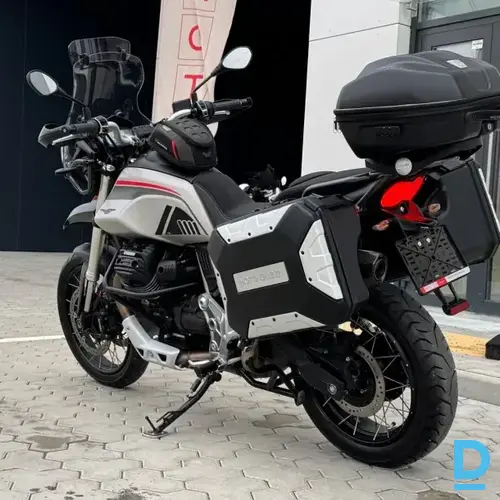 Pārdod Moto Guzzi V85 TT motociklu, 850 cm³, 2023 Pārdod Moto Guzzi V85 TT motociklu, 850 cm³, 2023