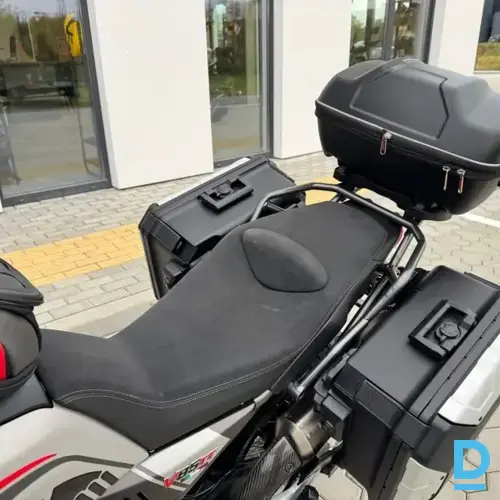 Pārdod Moto Guzzi V85 TT motociklu, 850 cm³, 2023 Pārdod Moto Guzzi V85 TT motociklu, 850 cm³, 2023